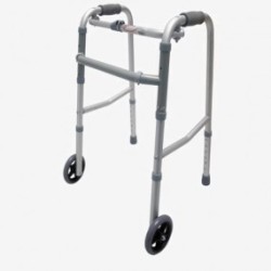 Andadera plegable con ruedas